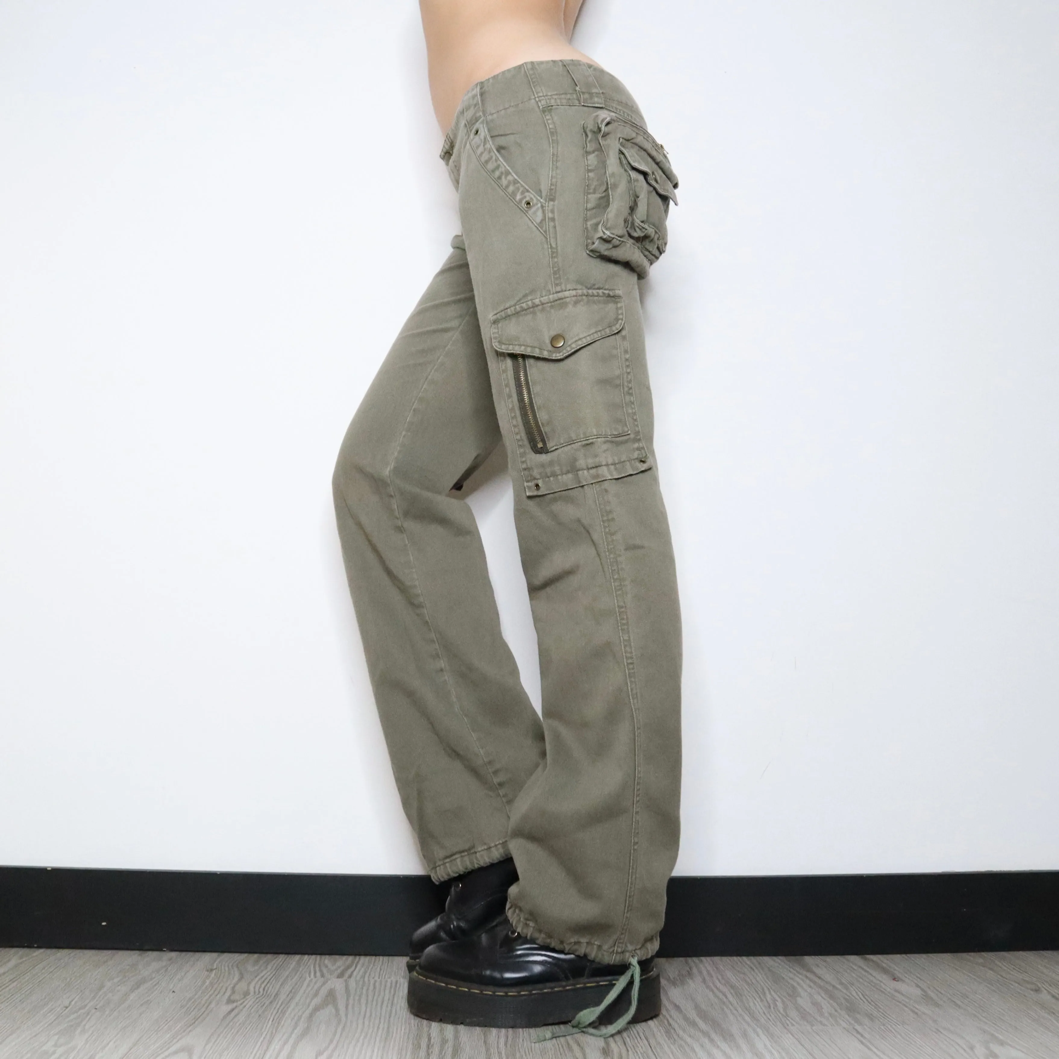 Baggy Khaki Cargo Pants (Medium)