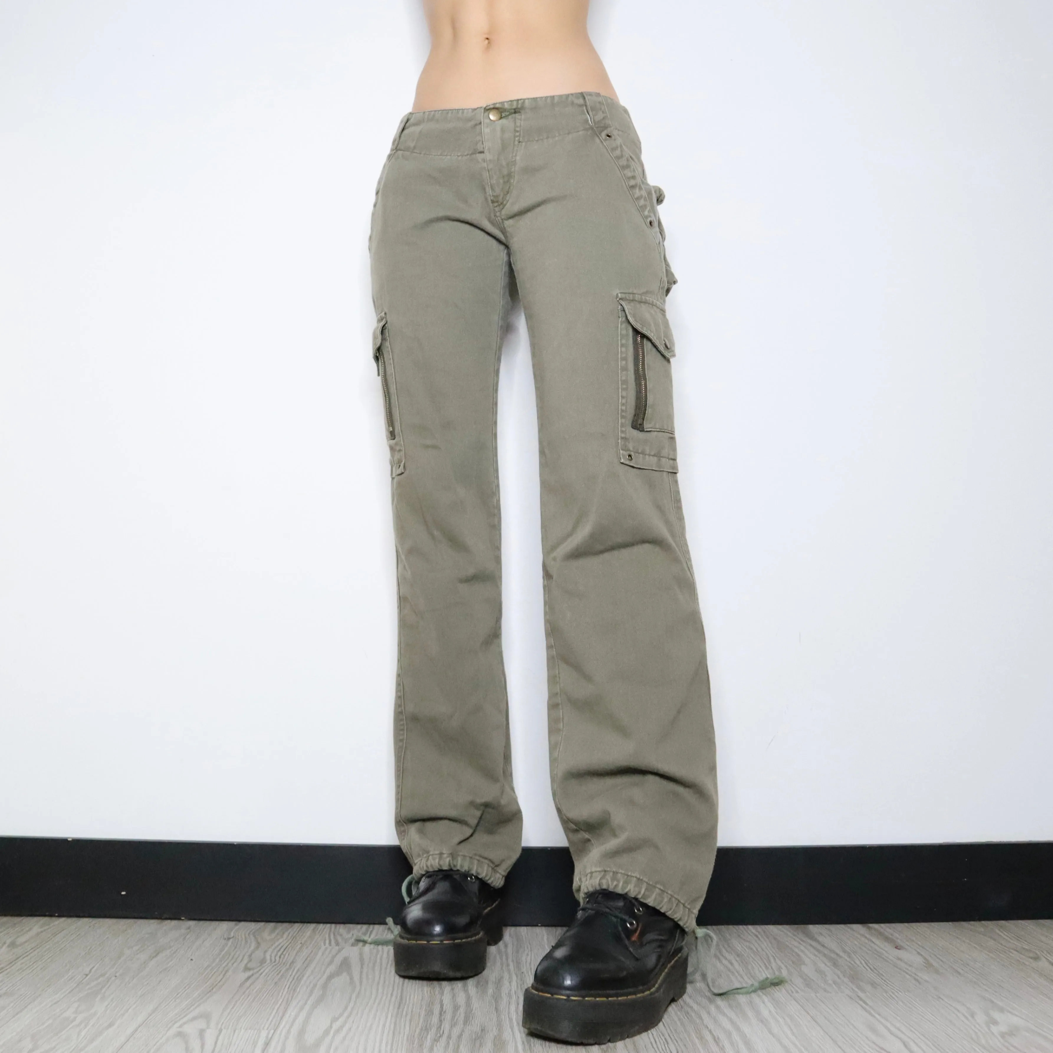 Baggy Khaki Cargo Pants (Medium)