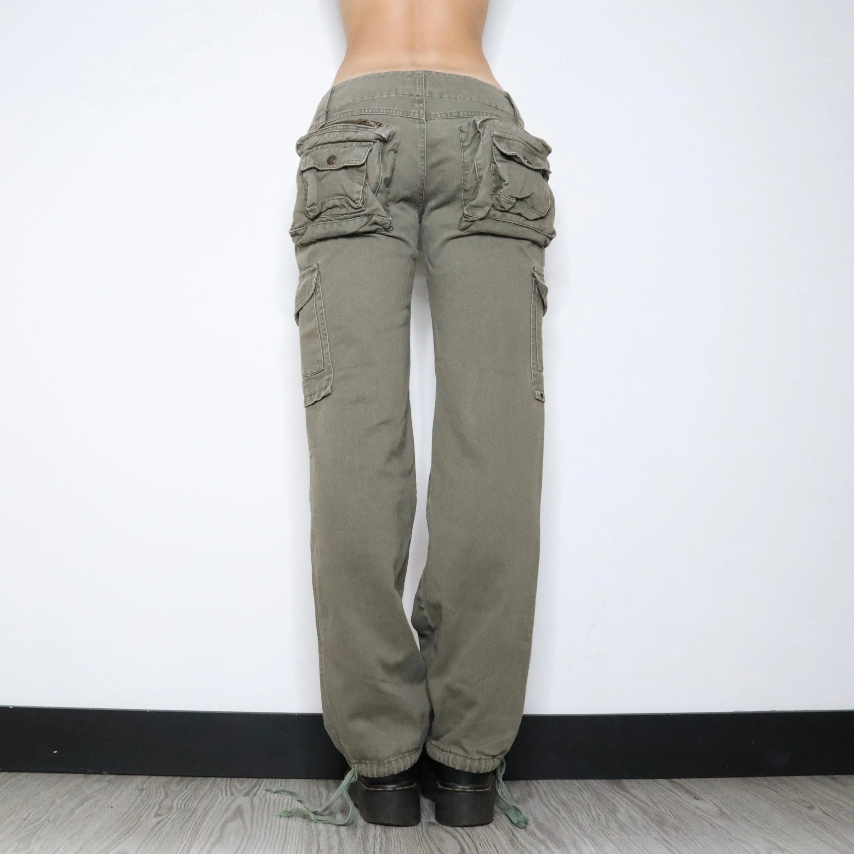 Baggy Khaki Cargo Pants (Medium)