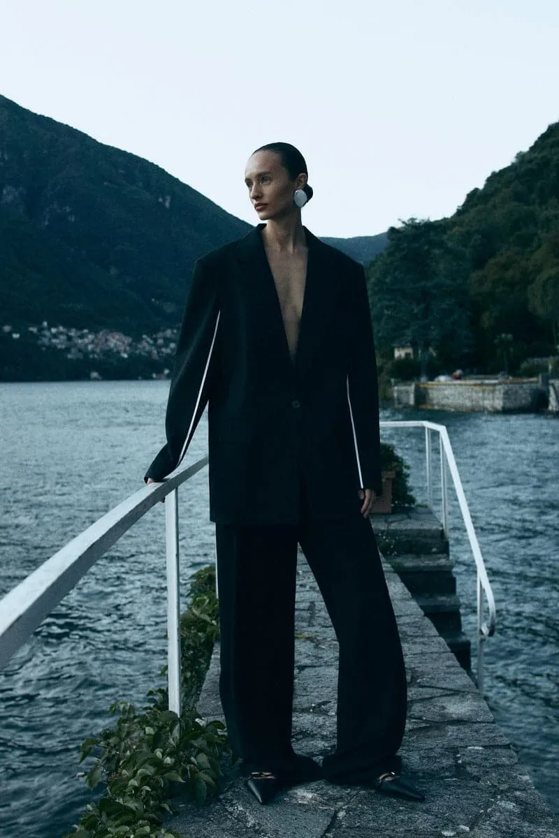BLACK PANTS WITH WHITE PIPING