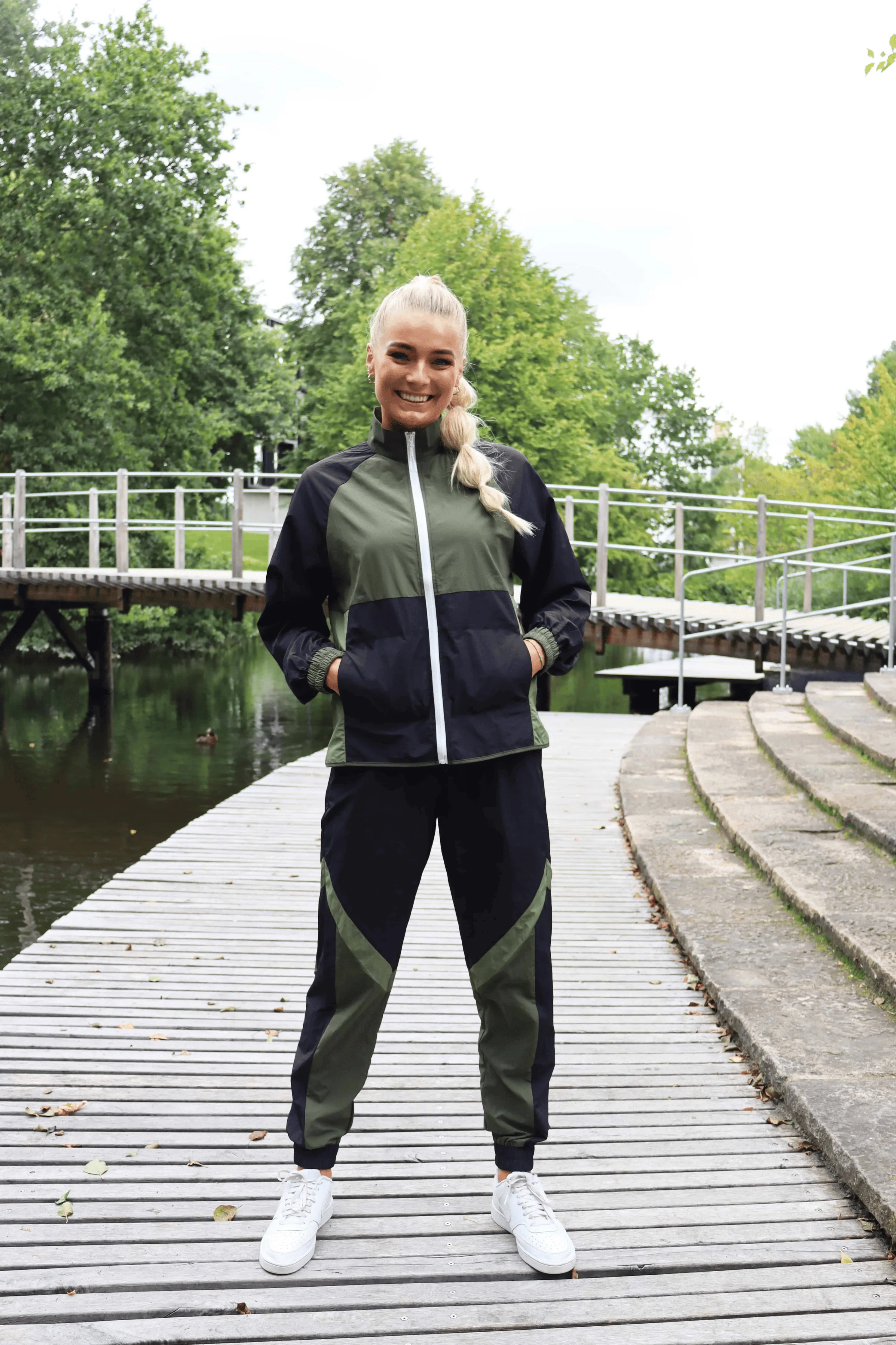 NIA-TRACK-PANTS - ARMY BLACK